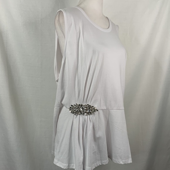 Express Sleeveless White Peplum Top with Rhinestone Waist Embellishment- NWT - Picture 4 of 12